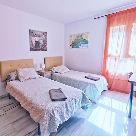 Neptuno Apartment: Sun, Beach And Relax In Huelin مالقة المظهر الخارجي الصورة